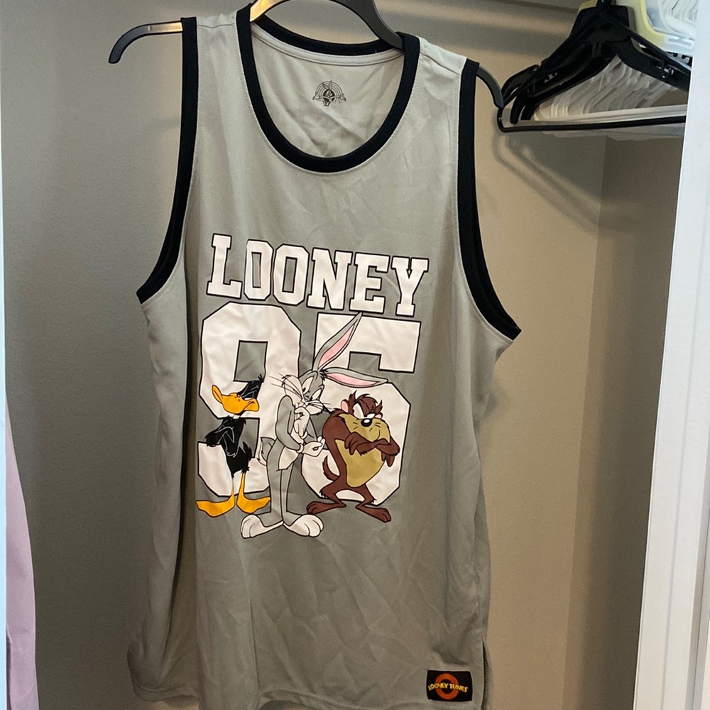 Forever 21 Looney Tunes Jersey